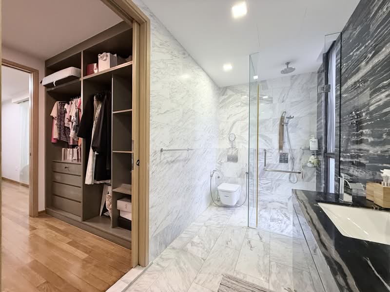 Palacio, Lorong M Telok Kurau, 5 Bedrooms, 3,738 sqft, Cluster House For Rent, by Kay. ., 500056570 - Master bathroom - PropertyGuru.com.sg