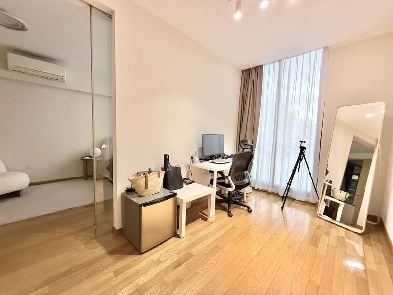 Palacio, Lorong M Telok Kurau, 5 Bedrooms, 3,738 sqft, Cluster House For Rent, by Kay. ., 500056570 - Study attached to master bedroom - PropertyGuru.com.sg