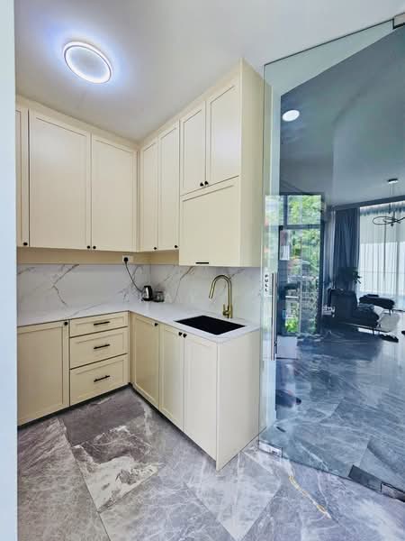 Palacio, Lorong M Telok Kurau, 5 Bedrooms, 3,738 sqft, Cluster House For Rent, by Kay. ., 500056570 - Kitchen - PropertyGuru.com.sg