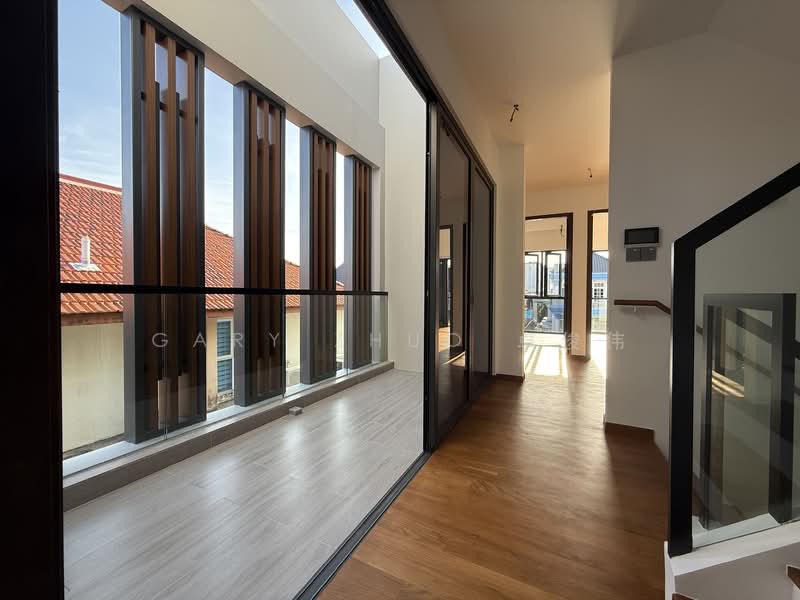 Brand new freehold semi detached house at Kembangan. Semi-Detached House For Sale at S$ 6,800,000 | PropertyGuru Singapore - Corridor