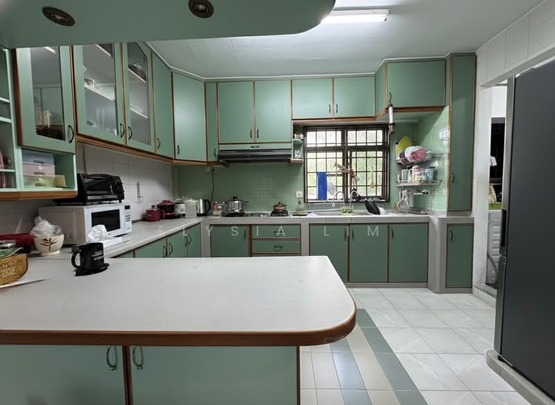 633 Choa Chu Kang North 6 HDB Flat For Sale at S$ 795,000 | PropertyGuru Singapore - Kitchen