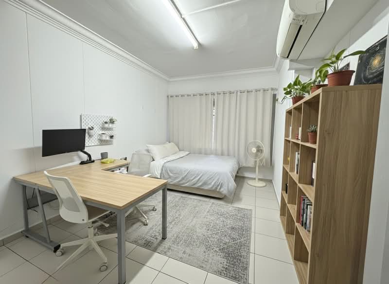 633 Choa Chu Kang North 6 HDB Flat For Sale at S$ 795,000 | PropertyGuru Singapore - Bedroom