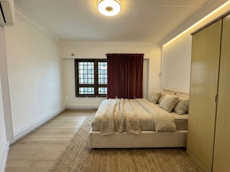 633 Choa Chu Kang North 6 HDB Flat For Sale at S$ 795,000 | PropertyGuru Singapore - Master Bedroom