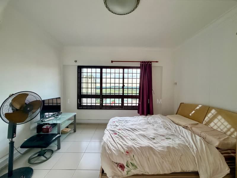 633 Choa Chu Kang North 6, 633 Choa Chu Kang North 6, 3 Bedrooms, 1,367 sqft, HDB Flat For Sale, by Elysia Lim, 500056586 - Bedroom - PropertyGuru.com.sg