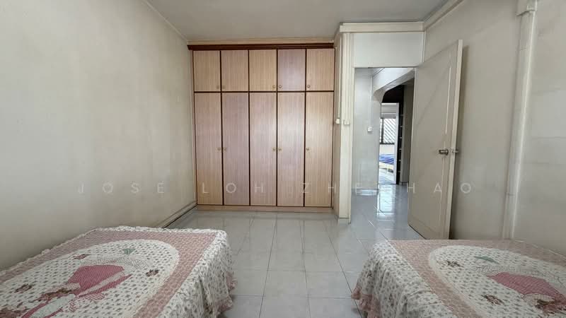 356 Yishun Ring Road HDB Flat For Sale at S$ 1,050,000 | PropertyGuru Singapore - Bedroom