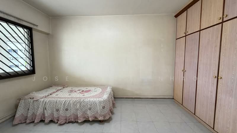 356 Yishun Ring Road HDB Flat For Sale at S$ 1,050,000 | PropertyGuru Singapore - Bedroom
