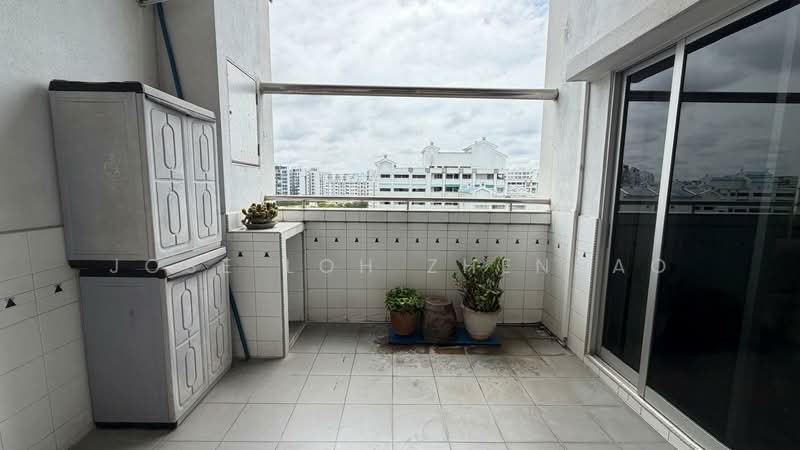 356 Yishun Ring Road HDB Flat For Sale at S$ 1,050,000 | PropertyGuru Singapore - Balcony