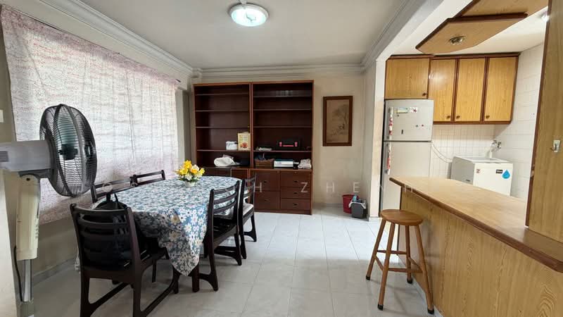 356 Yishun Ring Road HDB Flat For Sale at S$ 1,050,000 | PropertyGuru Singapore - Kitchen