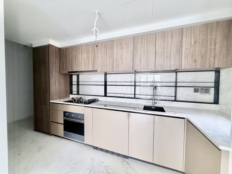 Sceneca Residence, Tanah Merah Kechil Link, 3 Bedrooms, 904 sqft, Condominium For Sale, by Qristine Goh, 500056597 - Kitchen - PropertyGuru.com.sg