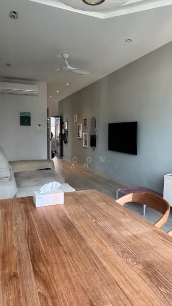 Evelyn Mansions Apartment For Sale at S$ 1,990,000 | PropertyGuru Singapore - Living Room