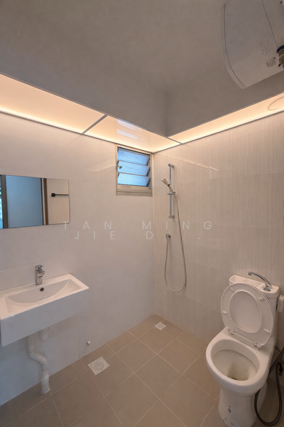 422A Northshore Drive HDB Flat For Sale at S$ 798,000 | PropertyGuru Singapore