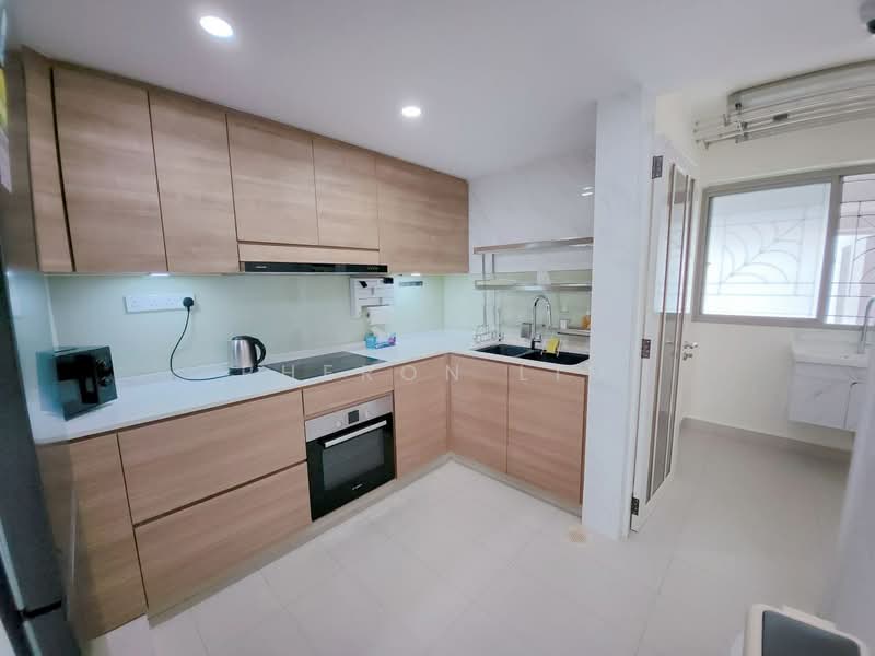 Orchid Park Condominium, 81 Yishun Street 81, Room Rental, 130 sqft, Condominium For Rent, by Pheron Lim, 500056711 - Kitchen - PropertyGuru.com.sg