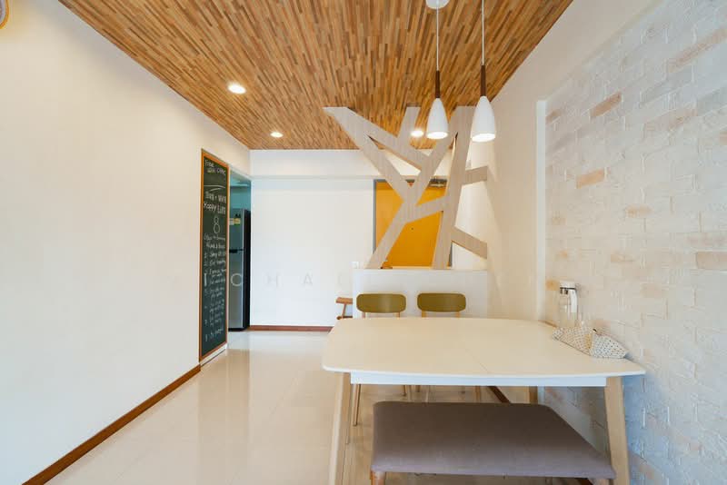 519A Tampines Central 8 HDB Flat For Sale at S$ 925,000 | PropertyGuru Singapore - Dining Room