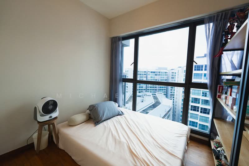 519A Tampines Central 8 HDB Flat For Sale at S$ 925,000 | PropertyGuru Singapore - Bedroom