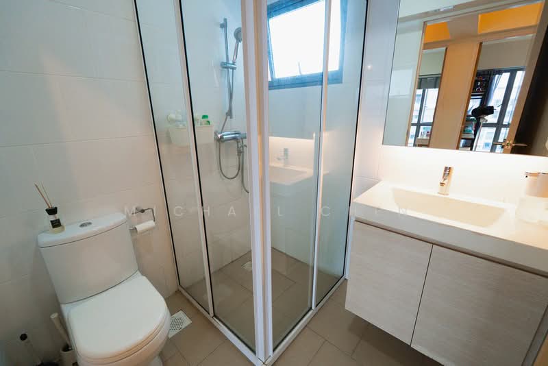 519A Tampines Central 8 HDB Flat For Sale at S$ 925,000 | PropertyGuru Singapore - Bathroom