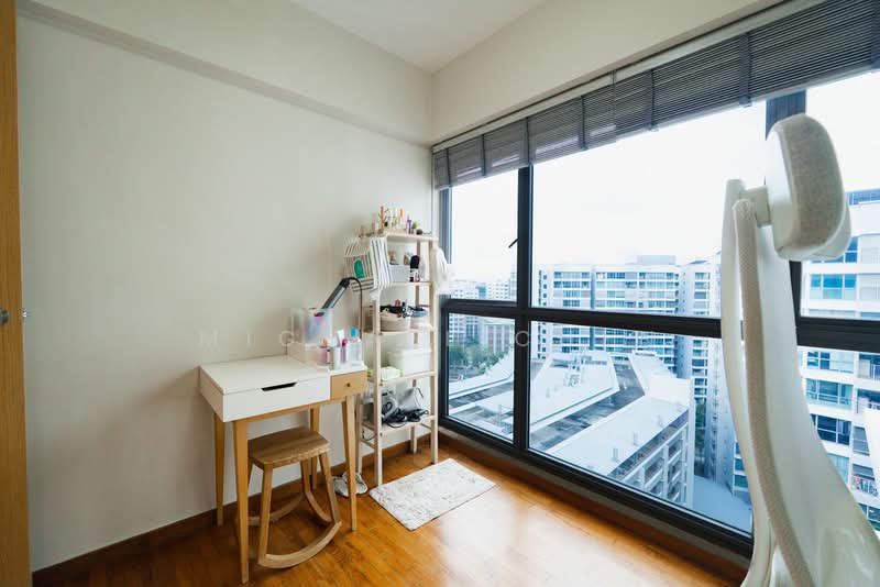 519A Tampines Central 8 HDB Flat For Sale at S$ 925,000 | PropertyGuru Singapore - Study