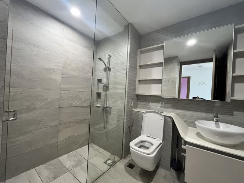 High Park Residences, 27 Fernvale Road, 2 Bedrooms, 581 sqft, Condominium For Sale, by Yunfan Lu, 500056740 - Bathroom - PropertyGuru.com.sg