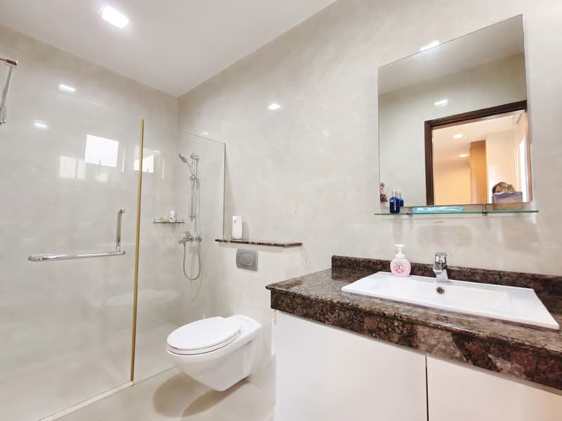 Jalan Anggerak Semi-Detached House For Sale at S$ 9,580,000 | PropertyGuru Singapore - Bathroom