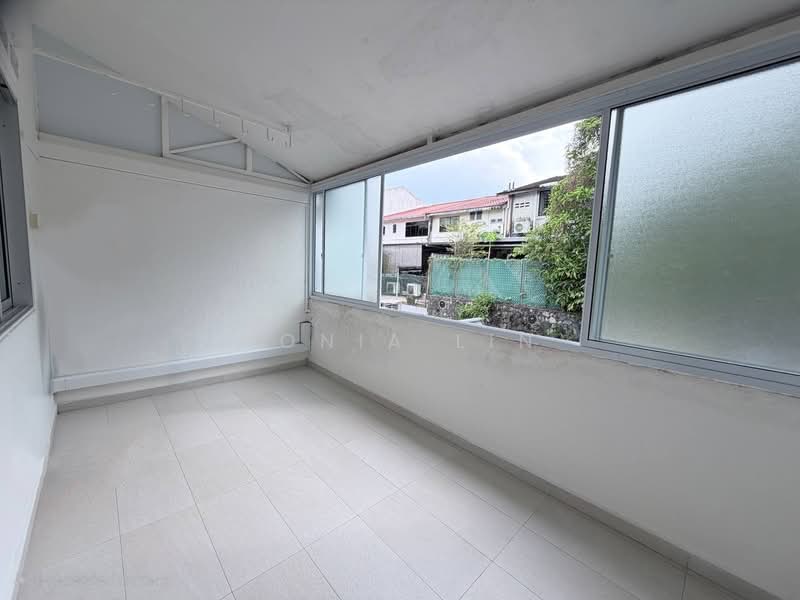 Rare 2 storey Terrace at Mount Sinai View for Sale! Priced to Sell! Terraced House For Sale at S$ 5,700,000 | PropertyGuru Singapore