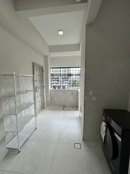 Minbu Villa, 56 Minbu Road, 3 Bedrooms, 2,336 sqft, Apartment For Sale, by Caroline Soelistyo, 500056756 - Yard area - PropertyGuru.com.sg