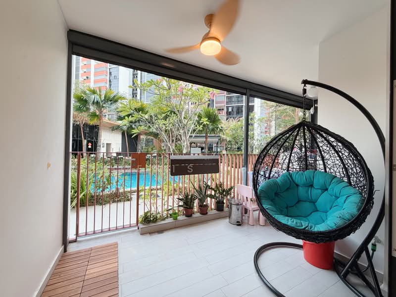 Riverfront Residences Condominium For Sale at S$ 2,180,000 | PropertyGuru Singapore - Balcony