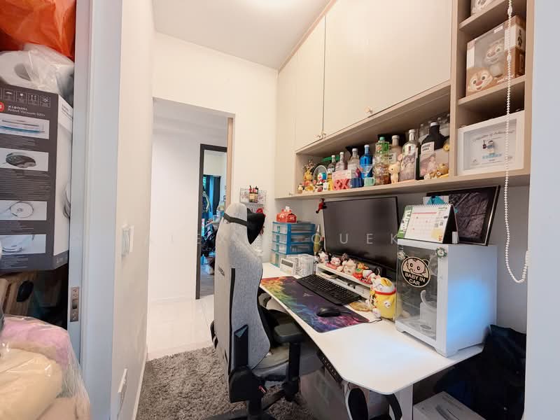 Riverfront Residences Condominium For Sale at S$ 2,180,000 | PropertyGuru Singapore - Study