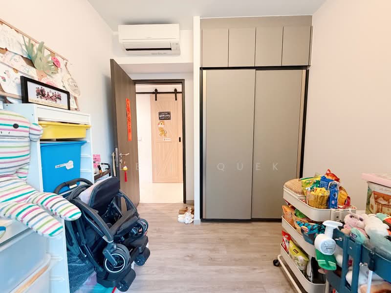 Riverfront Residences Condominium For Sale at S$ 2,180,000 | PropertyGuru Singapore - Bedroom