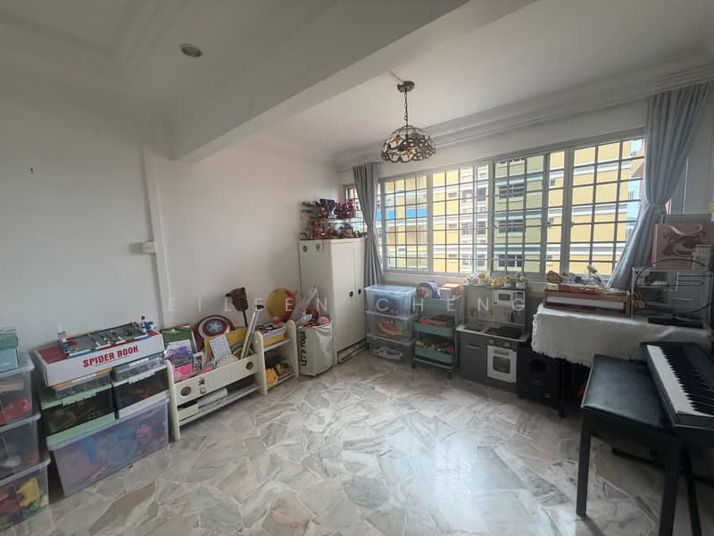 842E Tampines Street 82 HDB Flat For Sale at S$ 999,999 | PropertyGuru Singapore