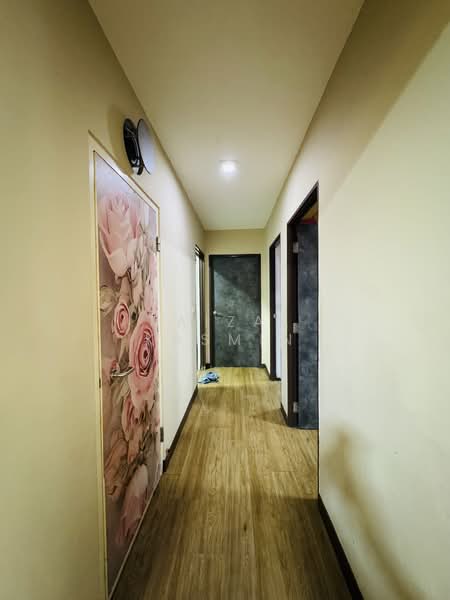 For Sale - 780D Woodlands Crescent