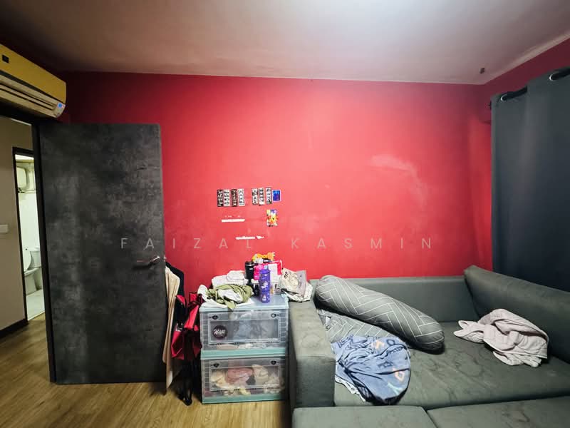 For Sale - 780D Woodlands Crescent