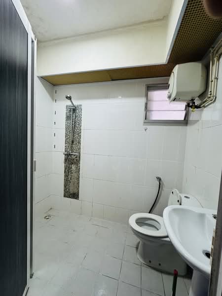 For Sale - 780D Woodlands Crescent