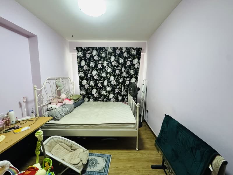 For Sale - 780D Woodlands Crescent