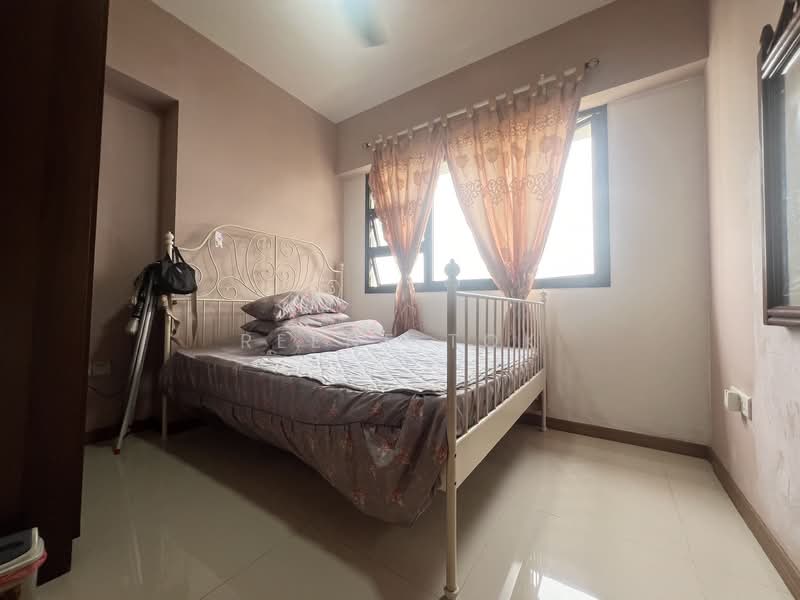 468B Bukit Batok West Avenue 9 HDB Flat For Sale at S$ 550,000 | PropertyGuru Singapore - Bedroom
