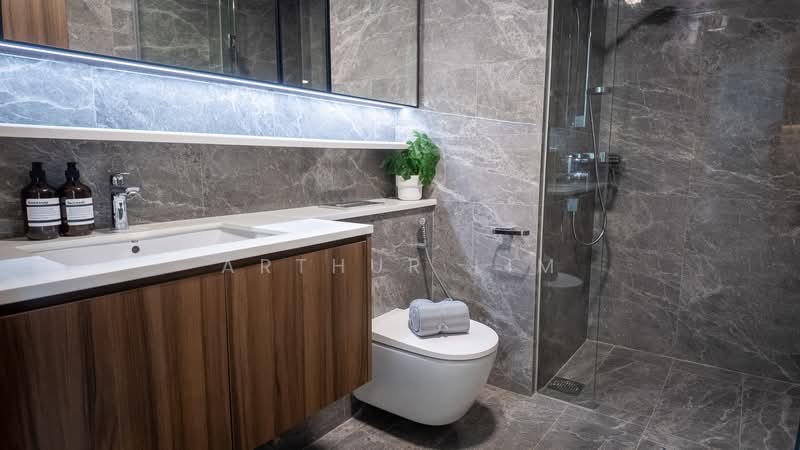 Lentor Modern Condominium For Sale at S$ 1,600,000 | PropertyGuru Singapore - Bathroom