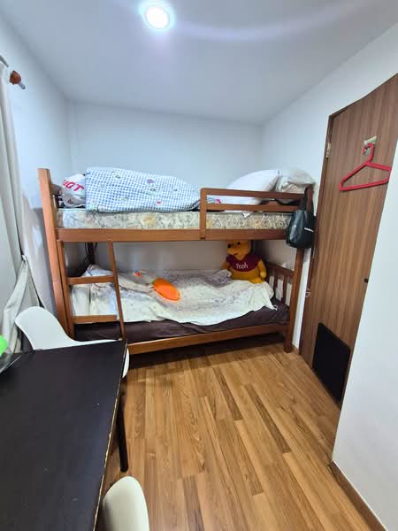 58 Stirling Road HDB Flat For Sale at S$ 900,000 | PropertyGuru Singapore - Bedroom