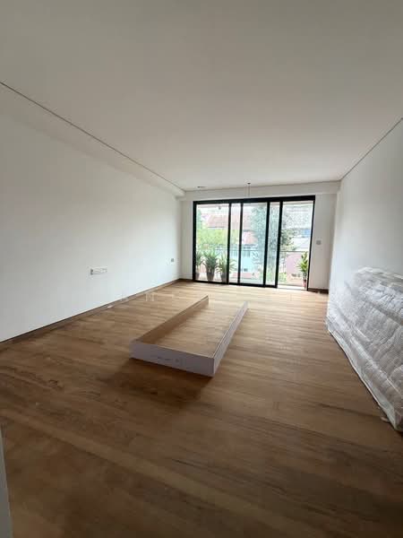 Holland grove drive Semi-Detached House For Sale at S$ 14,880,000 | PropertyGuru Singapore