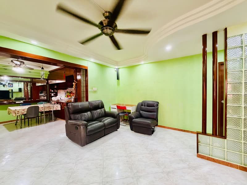 842G Tampines Street 82 HDB Flat For Sale at S$ 750,000 | PropertyGuru Singapore