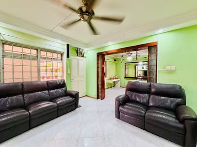 For Sale - 842G Tampines Street 82