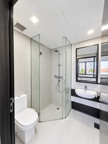 The Rise @ Oxley - Residences, 73 Oxley Rise, Orchard / River Valley, 1 Bedroom, 463 sqft, Apartment For Sale, by Veralynn Tan, 500056865 - Bathroom - PropertyGuru.com.sg