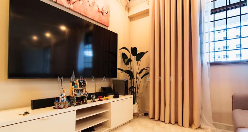 470 Sembawang Drive HDB Flat For Sale at S$ 520,000 | PropertyGuru Singapore - Living Room