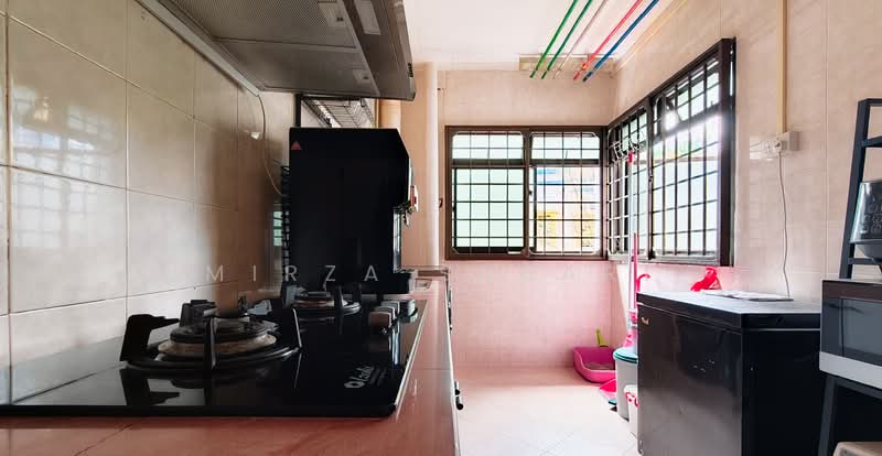 470 Sembawang Drive HDB Flat For Sale at S$ 520,000 | PropertyGuru Singapore - Kitchen
