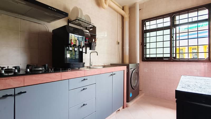 470 Sembawang Drive HDB Flat For Sale at S$ 520,000 | PropertyGuru Singapore - Kitchen