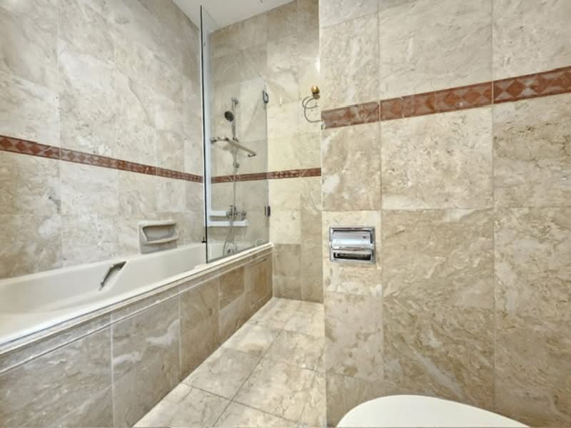 Leonie Condotel, 2 Leonie Hill Road, 4 Bedrooms, 2,715 sqft, Condominium For Rent, by Eric Gan, 500056915 - Bathroom - PropertyGuru.com.sg