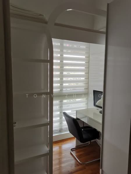 Cambio Suites Apartment For Sale at S$ 888,888 | PropertyGuru Singapore - Study