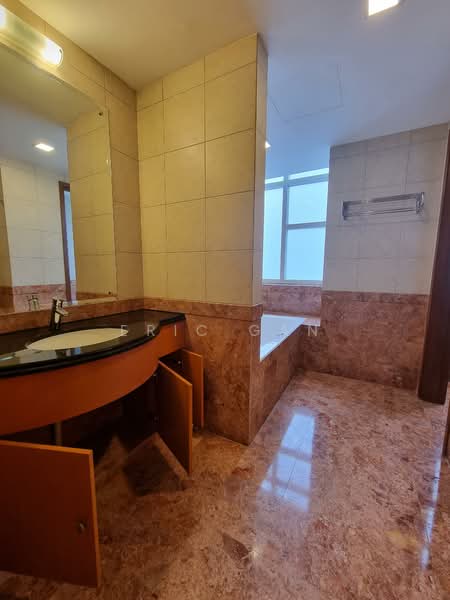 Orchard Scotts, 11 Anthony Road, 4 Bedrooms, 2,508 sqft, Condominium For Rent, by Eric Gan, 500056926 - Bathroom - PropertyGuru.com.sg