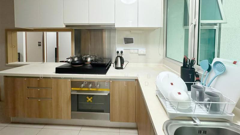 Caspian, 60 Lakeside Drive, Boon Lay / Jurong / Tuas, Room Rental, 100 sqft, Condominium For Rent, by Bespoke Habitat Pte Ltd, 500056955 - 04-30 Kitchen - PropertyGuru.com.sg