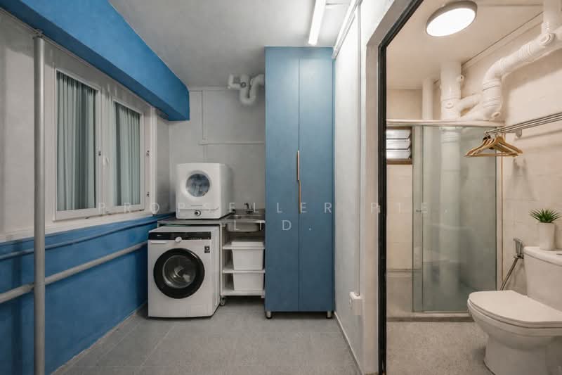 705 Tampines Street 71 HDB Flat For Sale at S$ 628,000 | PropertyGuru Singapore - Bathroom