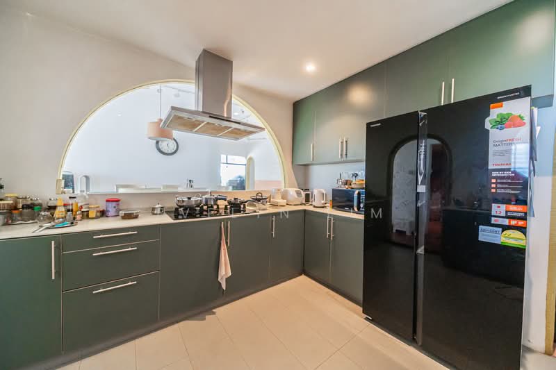 Peach Garden Apartment For Sale at S$ 5,180,000 | PropertyGuru Singapore - Kitchen