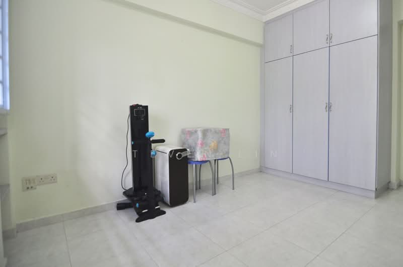 176B Edgefield Plains HDB Flat For Sale at S$ 568,000 | PropertyGuru Singapore - Interior