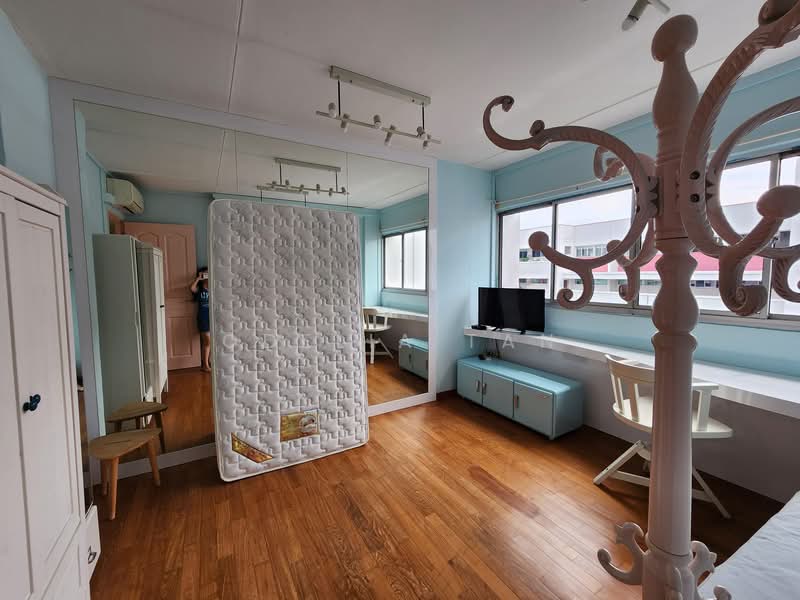 660 Hougang Avenue 8 HDB Flat For Sale at S$ 680,000 | PropertyGuru Singapore